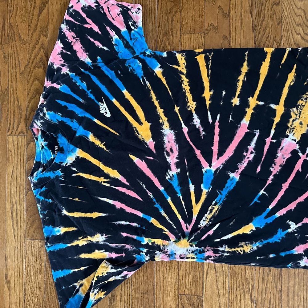 Nike Men Sportswear Tie Dye Heavyweight Tee small vintage rare